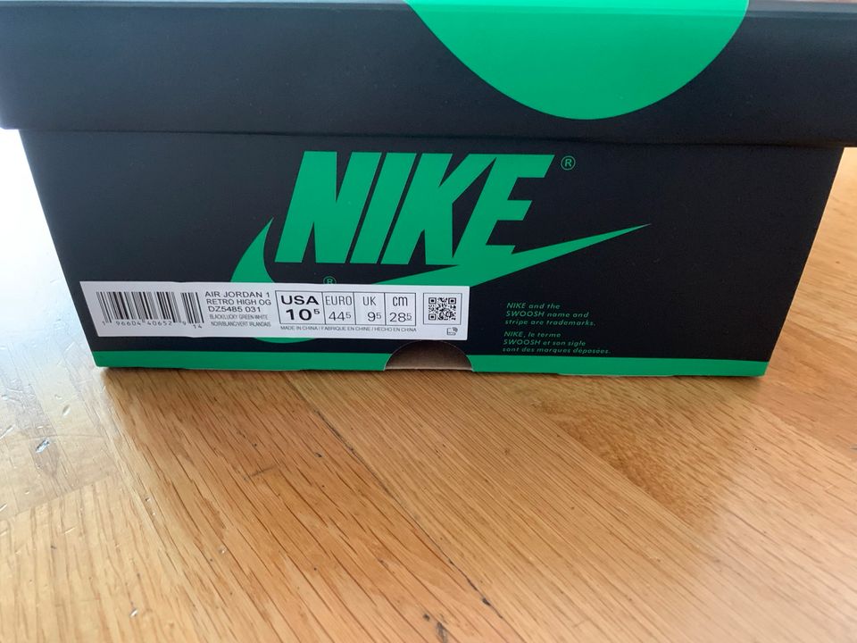 Nike Air Jordan 1 Retro High OG Lucky Green US10.5/EU44.5 in Leipzig