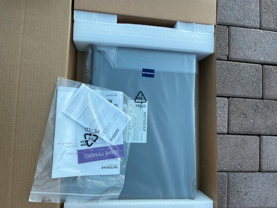 Netgear GS748T-500EUS 48-Port Gigabit Ethernet Smart Switch in Obernkirchen