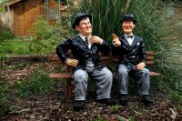 Dick und Doof Deko Figur Haus und Garten Deko Geschenk Artikel Nordrhein-Westfalen - Vettweiß Vorschau