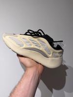 Yeezy 700 Azael 43 1/3 nagelneu Düsseldorf - Stadtmitte Vorschau