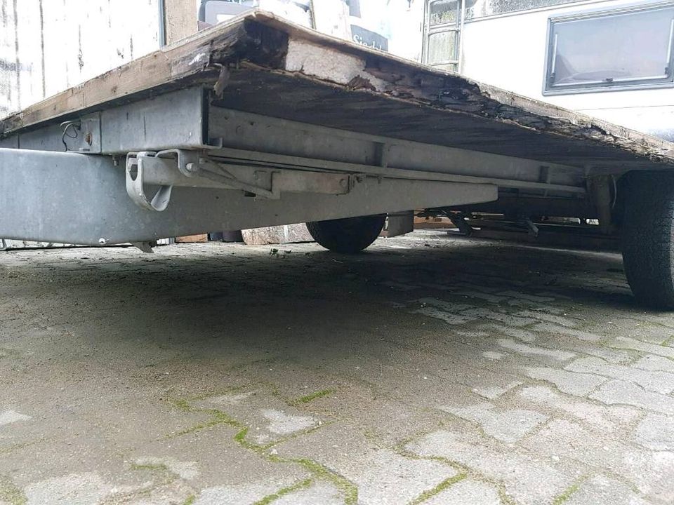 Wohnwagen Hänger ohne Aufbau 1300kg in Speyer