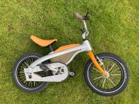 BMW Kidsbike Laufrad Fahrrad 14 Zoll Nordrhein-Westfalen - Hallenberg Vorschau