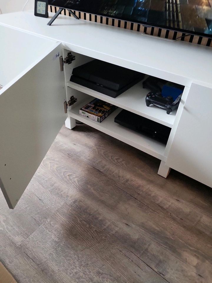 Ikea Besta TV Schrank in Hamburg