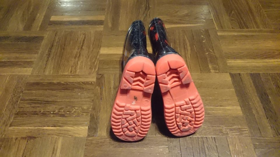 Spiderman Gummistiefel ungefüttert Größe 26 in Eresing