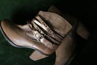 Bugatti bequeme, toll verpielte Leder Stiefeletten 37 Bronze Hessen - Weilburg Vorschau