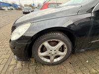 Kotflügel Mercedes R klasse w251 rechts C 197 Farbcode Nordrhein-Westfalen - Hückelhoven Vorschau