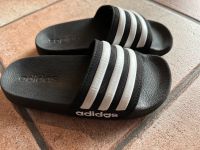 Kinder Adidas Adiletten schwarz weiß Gr. 31 Baden-Württemberg - Ebringen Vorschau