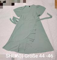 Maxi Kleid von Shein in Größe 44 -46 in sehr gutem Zustand Nordrhein-Westfalen - Bad Driburg Vorschau