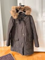 Woolrich Arctic Parka in Grau, L Hamburg - Bergedorf Vorschau