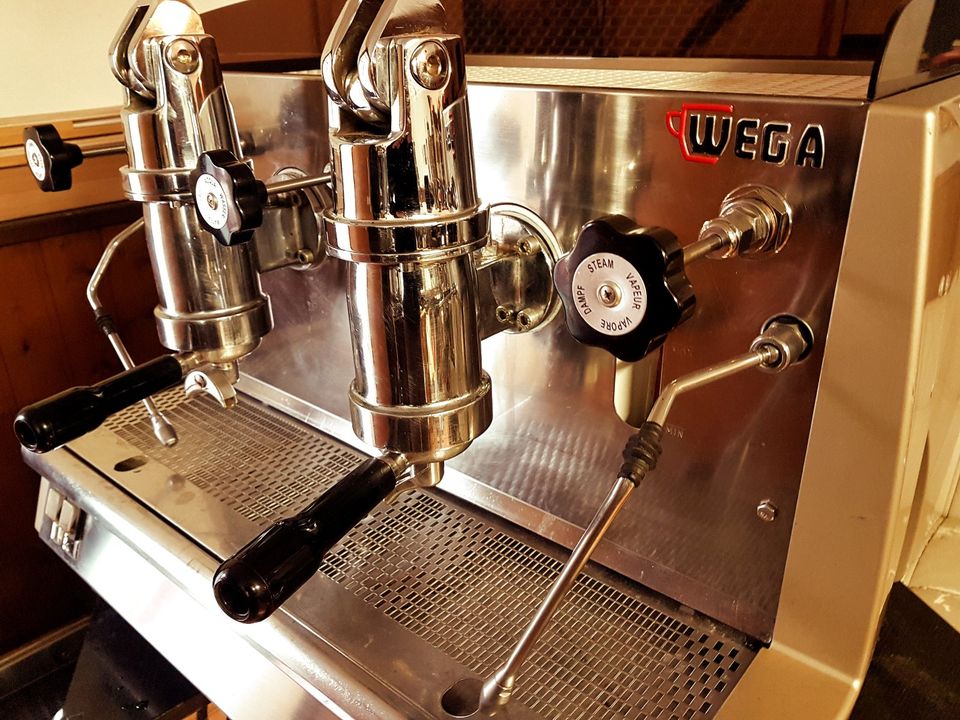 Wega Handhebel Espresso/Cafe Maschine Gastro Home Office 2G in Wiesbaden