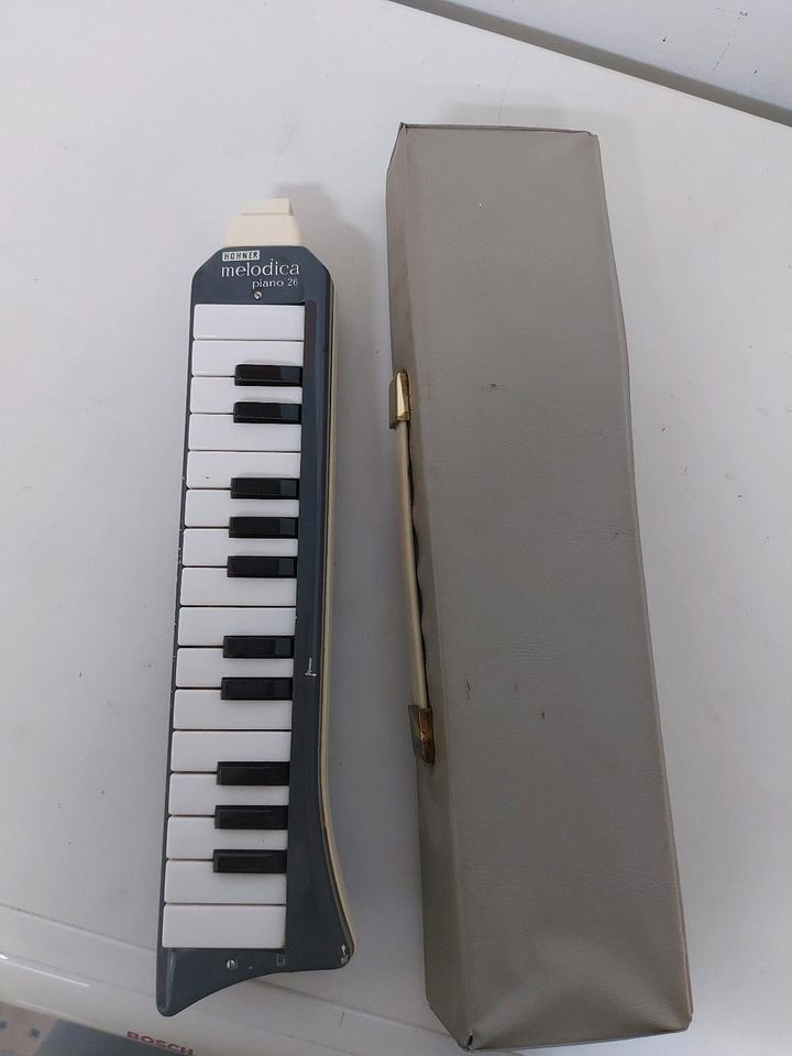 Hohner Melodica piano 26 in Langgöns