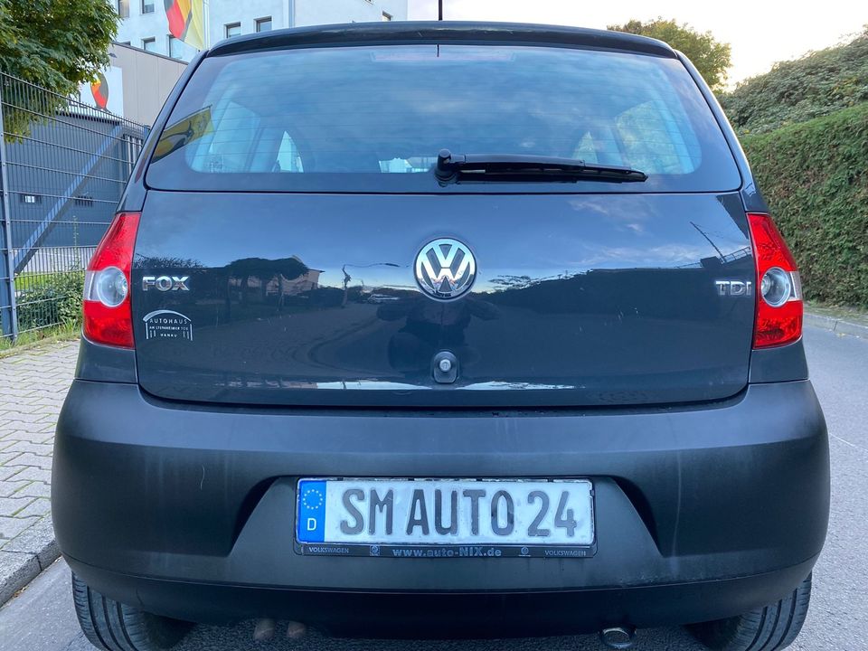 Volkswagen Fox 1.4 TDI Diesel 1.Hand/Klima/2x el.FH/Tüv 10/2025 in Frankfurt am Main