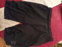 Gr 152 Sporthose Shorts H&M schwarz Schleswig-Holstein - Neuengörs Vorschau