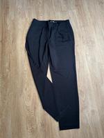 Schlupfhose Tom Tailor Gr. 40/32 Schwarz Sommer Leicht Neu Niedersachsen - Oldenburg Vorschau