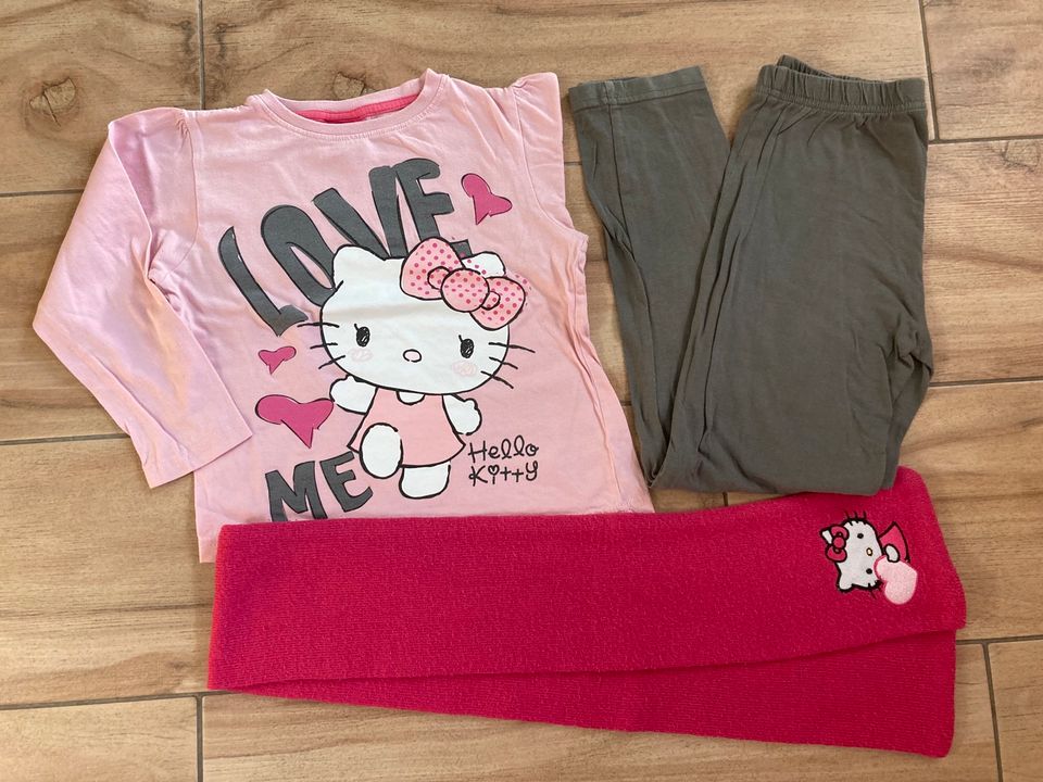 Hello Kitty Pyjama Schal Gr. 116 rosa pink Katze *top Set 3 Teile in  Leipzig - Südwest | eBay Kleinanzeigen ist jetzt Kleinanzeigen