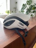 Abus Gamechanger Helm Weiß - guter Zustand Hamburg-Nord - Hamburg Winterhude Vorschau