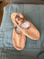 So Danca Tanzschuhe Ballettschlappen Ballettschuhe Leinen Rosé 38 Leipzig - Altlindenau Vorschau