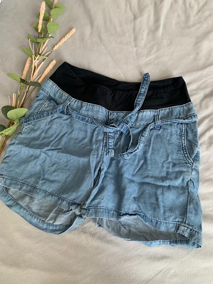 Umstandskleidung Stillkleidung S Jeans Einlagen Shorts BH in Berlin