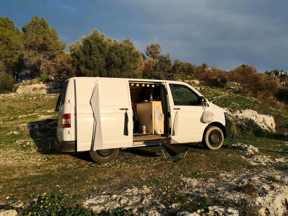 VW T5 Camper Scheckheftgepflegt in Wiesbaden