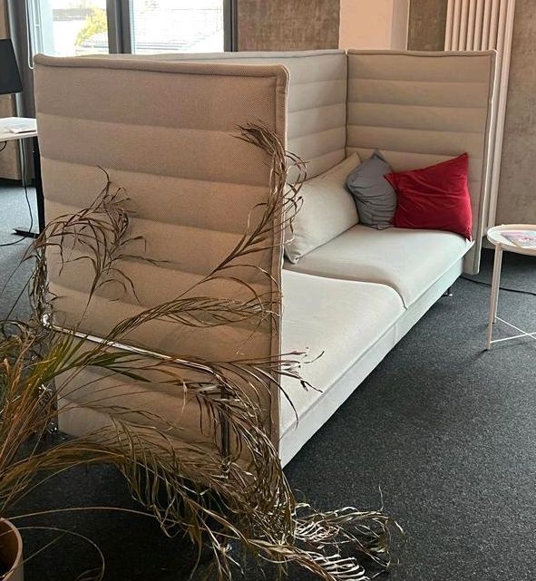 VITRA Alcove Sofa Couch 3 Sitzer - NEUWERTIG - mit Kissen in Berlin