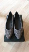 Gerry Weber Schuhe mit Strasssteinchen Neu gr. 5,5 Berlin - Reinickendorf Vorschau