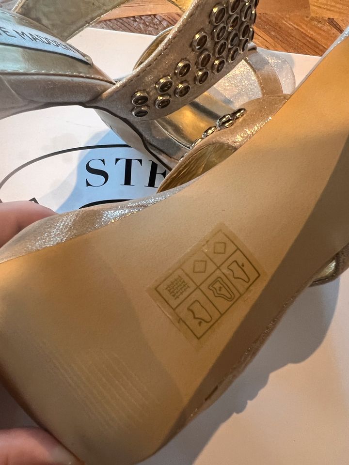 Neue Steve Madden High Heels 38,5 / USA 8 NP 180€ Glitzer in Langenberg