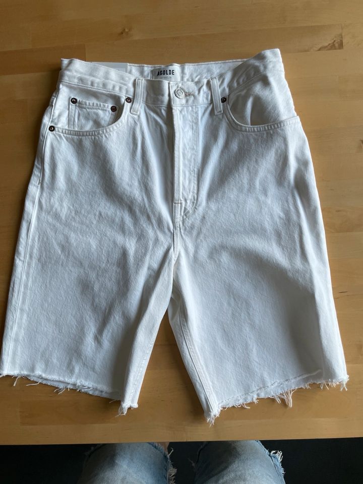 Neu mit Etikett - Jeans Shorts von Agolde Gr. 28 in Braunschweig
