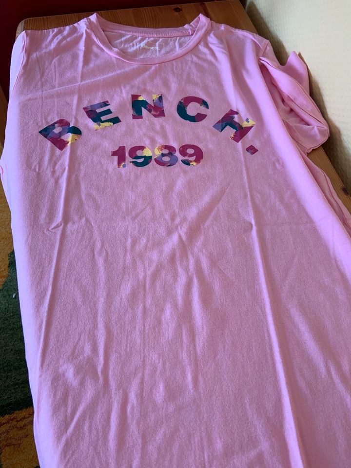 Bench T-Shirt rosa Gr. L in Heppenheim (Bergstraße)