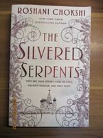 The Silvered Serpents | Roshani Chokshi | Taschenbuch | Kartonier Bonn - Beuel Vorschau