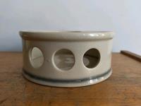 großes Keramik Stövchen aus DDR Zeiten Tee etc Leipzig - Reudnitz-Thonberg Vorschau