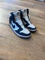 Nike Schuhe 38.5 Nordrhein-Westfalen - Meschede Vorschau