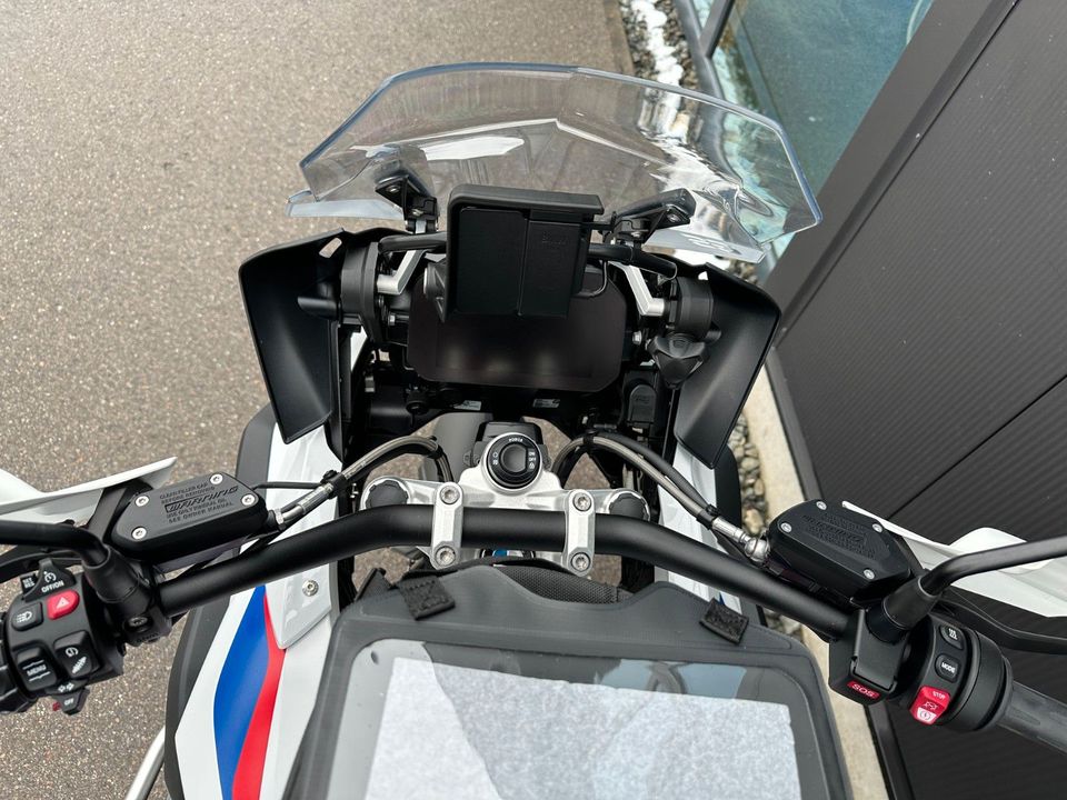 BMW R1250GS Vollausstattung GIVI Gepäcksystem in Oy-Mittelberg