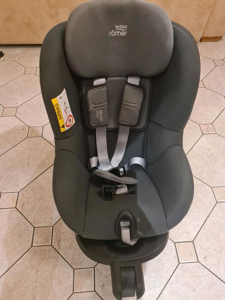 Römer Britax Dualfix  2R Reboarder Kindersitz in Sandersdorf