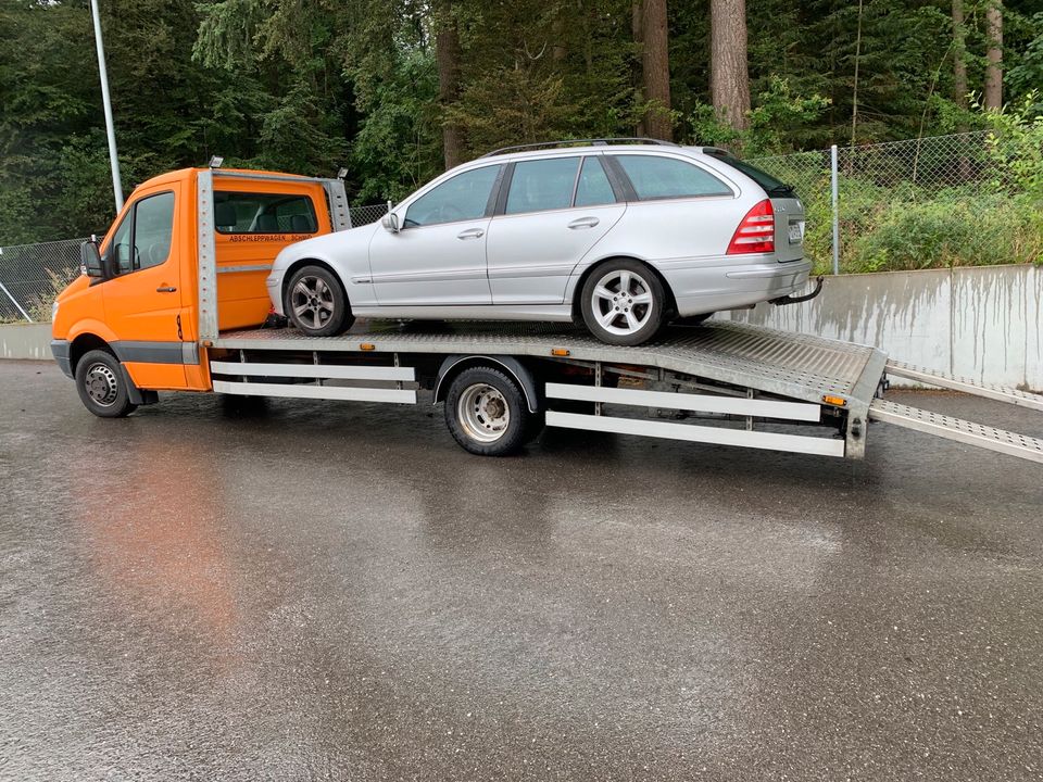 Abschleppdienst, Abschleppwagen für Werkstattaufträge in Kamp-Lintfort