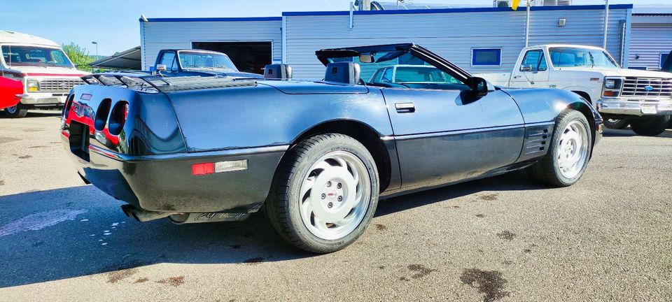 Corvette C4 CABRIO 5,7l V8 TPI H-Zulassung / Triple Black in Rudersberg