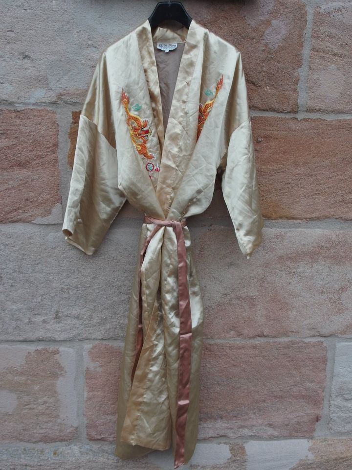 YI TANG KIMONO XXL gefüttert Seide Morgenmantel Drache 2xl L 56 in Nürnberg (Mittelfr)