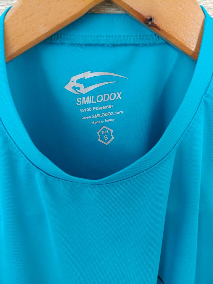 Sportshirt von Smilodox Gr. S in Hennef (Sieg)