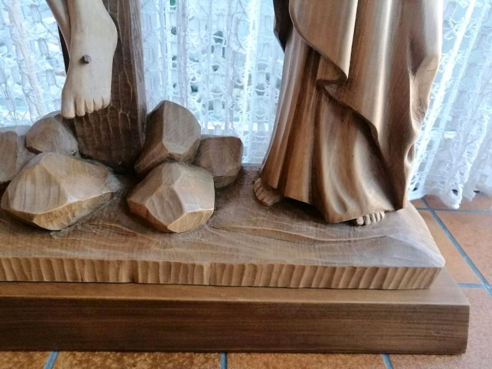 Skulptur Holz Kreuzigung Schnitzerei Weihnacht Christus in Melle