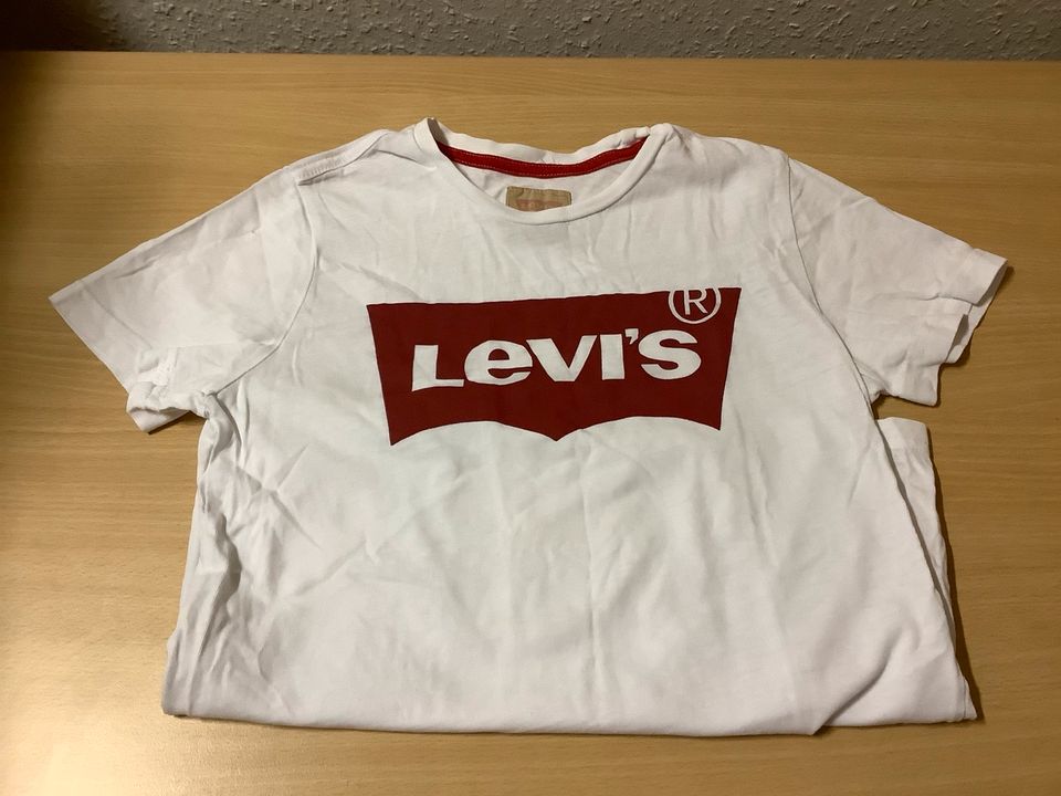 original Levi’s T-Shirt Gr. 12 Jahre 152 Junge Mädchen in Rheinfelden (Baden)