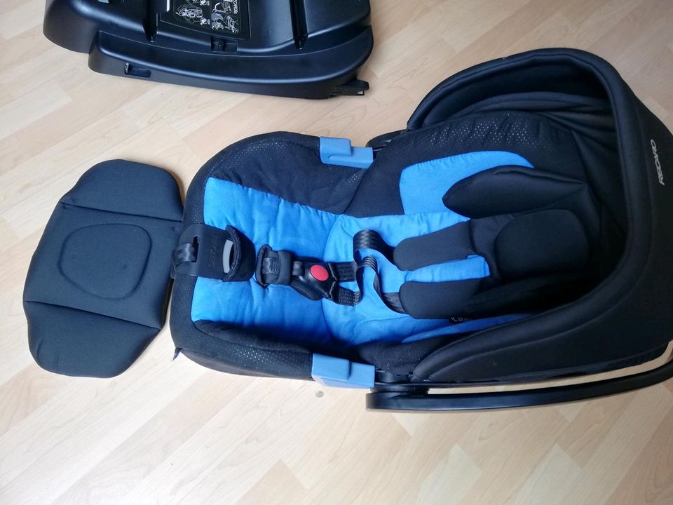 Recaro Privia Babyschale inkl Isofix Top Zustand Maxi Cosi in Bopfingen