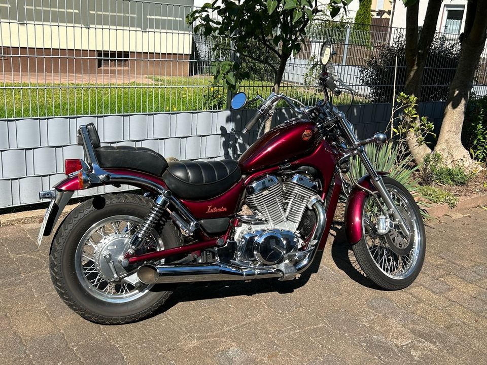 Suzuki Intruder 750 in Karlstein