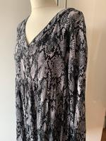 Janina Kleid Tunika Größe 44 NEU MIT ETIKETT!!! Nordrhein-Westfalen - Kreuztal Vorschau