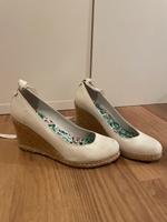 Pumps mit Keilabsatz Gant Gr.40 Wiesbaden - Erbenheim Vorschau