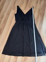 Esprit / 38 / Kleid Trägerkleid / schwarz Hessen - Schaafheim Vorschau