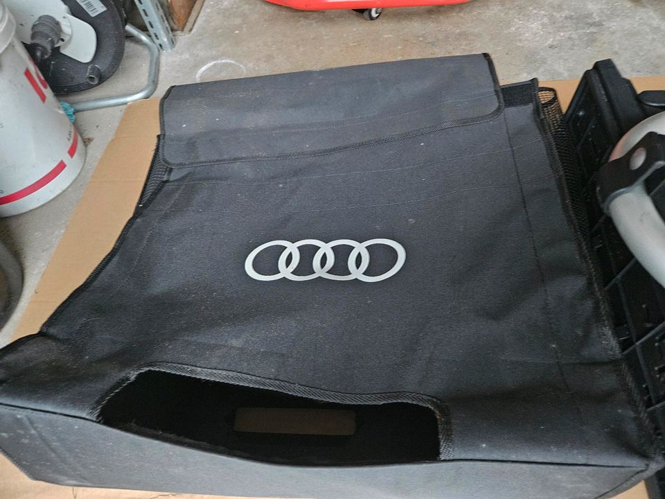 Original Audi Fahrradträger AHK 4H0.071.105 - unbenutzt in Kreuztal