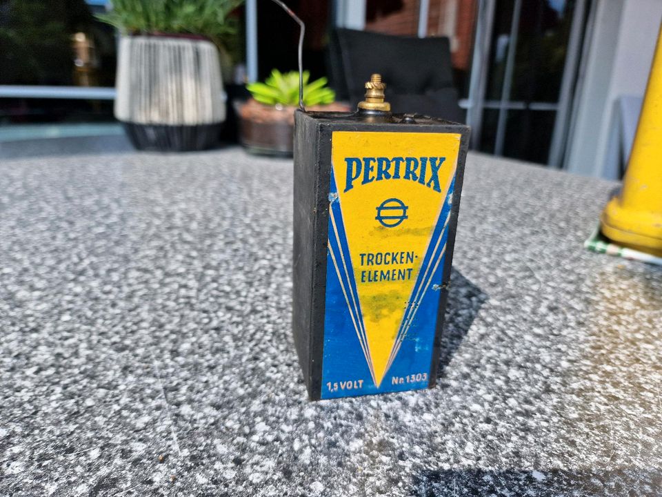 Pertrix (später Varta) 1,5 Volt Batterie 50er Jahre in Oelde