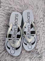 Calvin Klein Flip Flops 36 Schuhe Nordrhein-Westfalen - Gelsenkirchen Vorschau