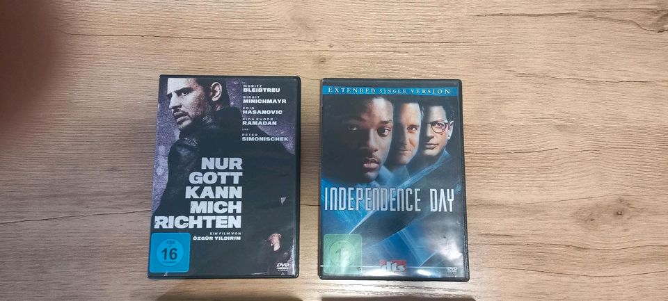 Verschiedene DVD's / Boxen in Bad Endbach