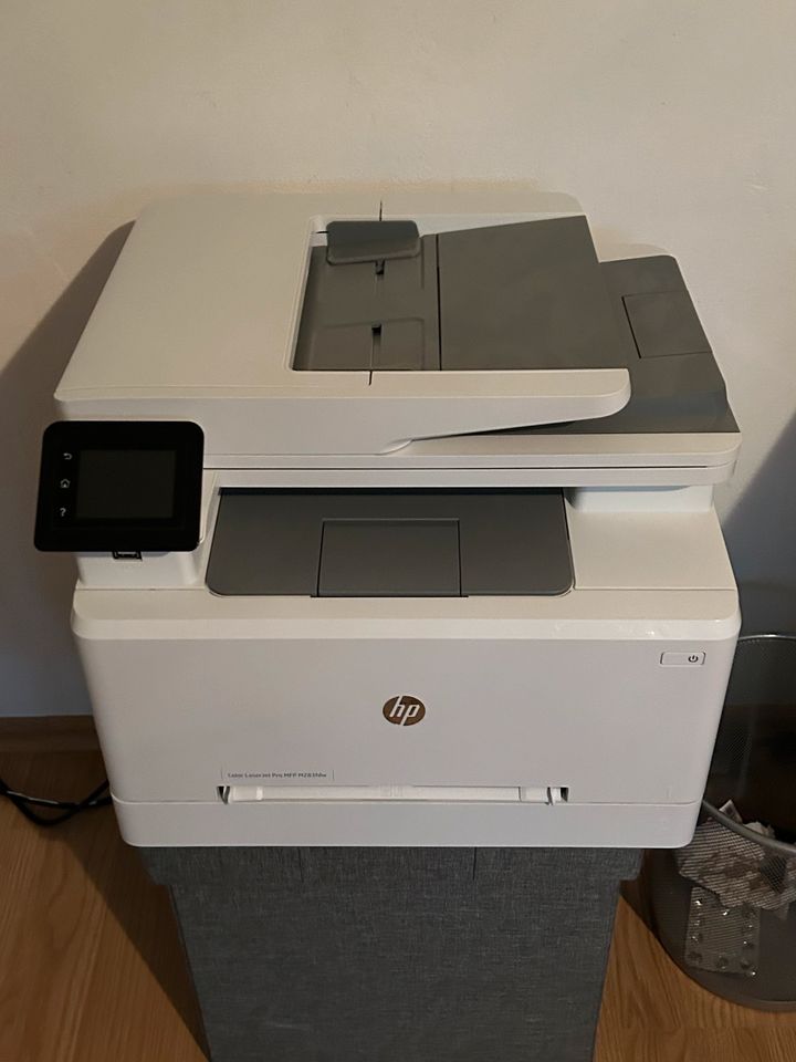HP Color laserjet Drucker in Moos