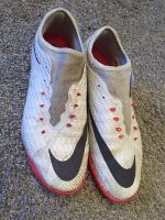 Nike Fußballschuhe Gr. 44 Baden-Württemberg - Oberstenfeld Vorschau